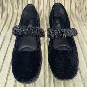 Kenneth Cole Reaction Velvet Ballet Slipper, Size 7.5